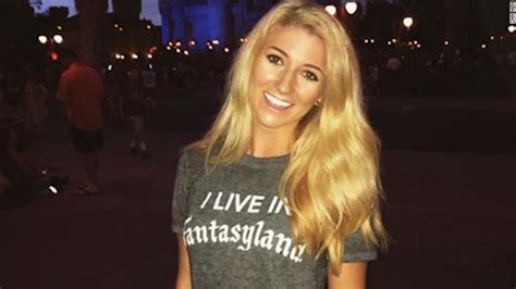xxbmobi|NFL Cheerleader fired over social media picture.